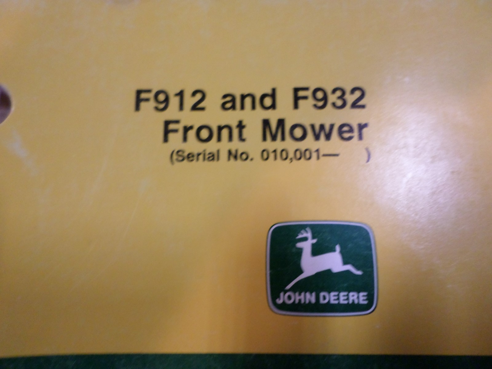 JOHN DEERE F912 & F932 SERIAL # 010,001- USED OPERATORS MANUAL PART# OMM79676