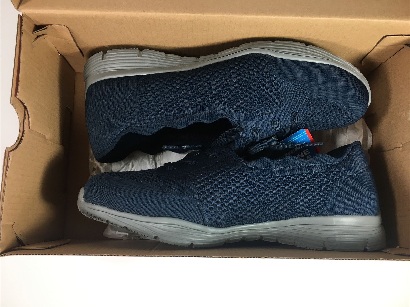 skechers wide memory foam