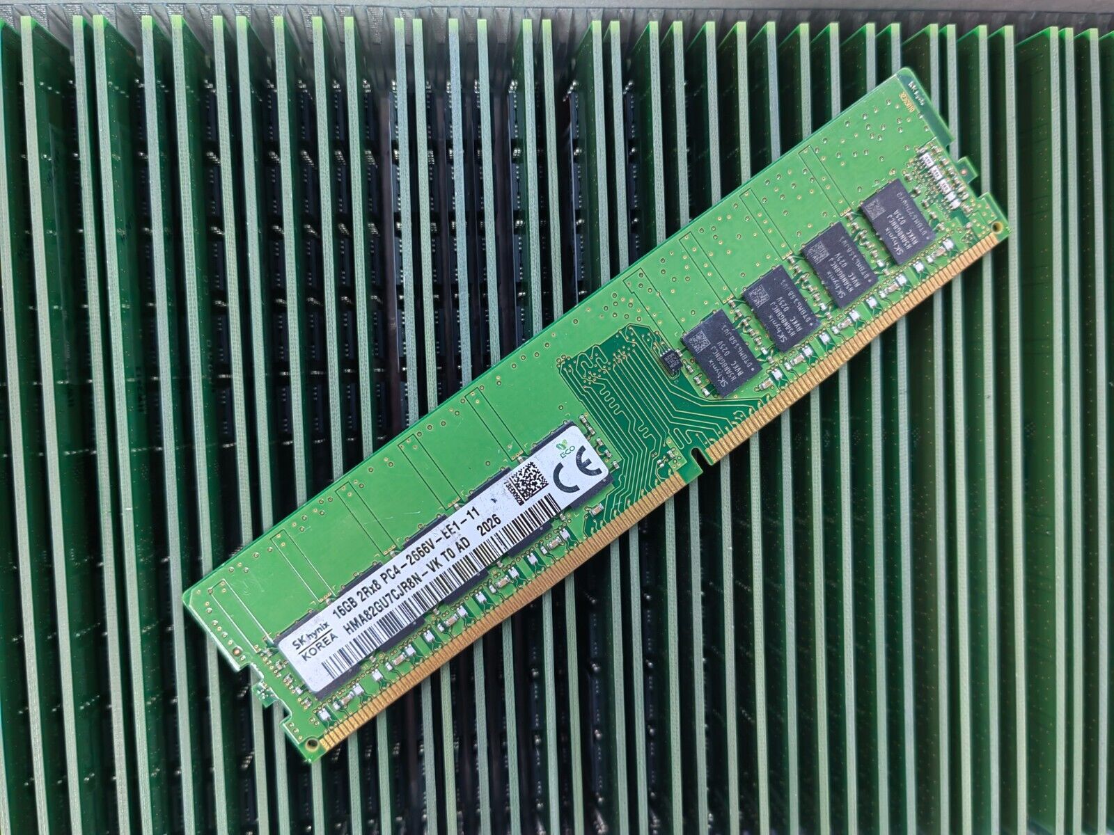 SK Hynix 16GB DDR4 2666 ECC UDIMM RAM 2Rx8 PC4-21300 SK Hynix 16GB DDR4 2666 ECC UDIMM RAM 2Rx8 PC4-21300