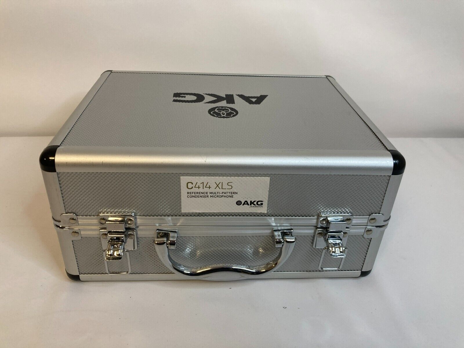 AKG C414 XLS Dynamic Cable Professional Microphone w/ case AKG C414 XLS Dynamic Cable Professional Microphone w/ case