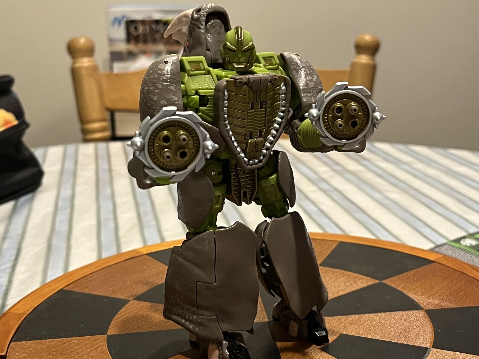 Transformers Kingdom RHINOX Used Complete Voyager Wfc War