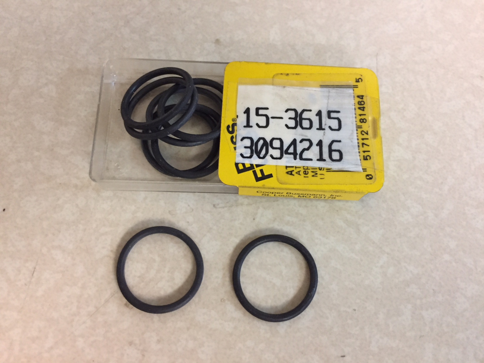 colon　0730 ZF ECOSPLIT4 gearbox parts SHAFT SEAL FOR GEARSHIFT HOUSING