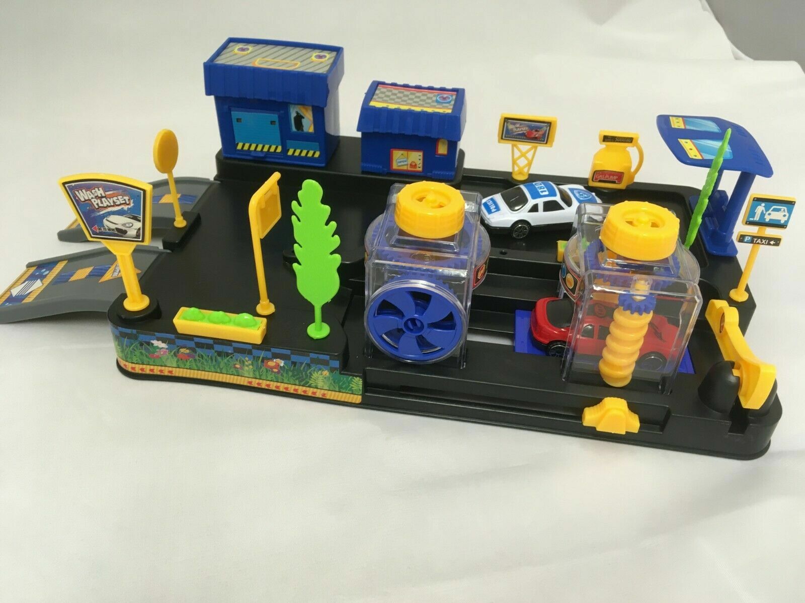 Kids Childrens Car Wash Garage Station Role Play Set Toy + 2 Vehicles