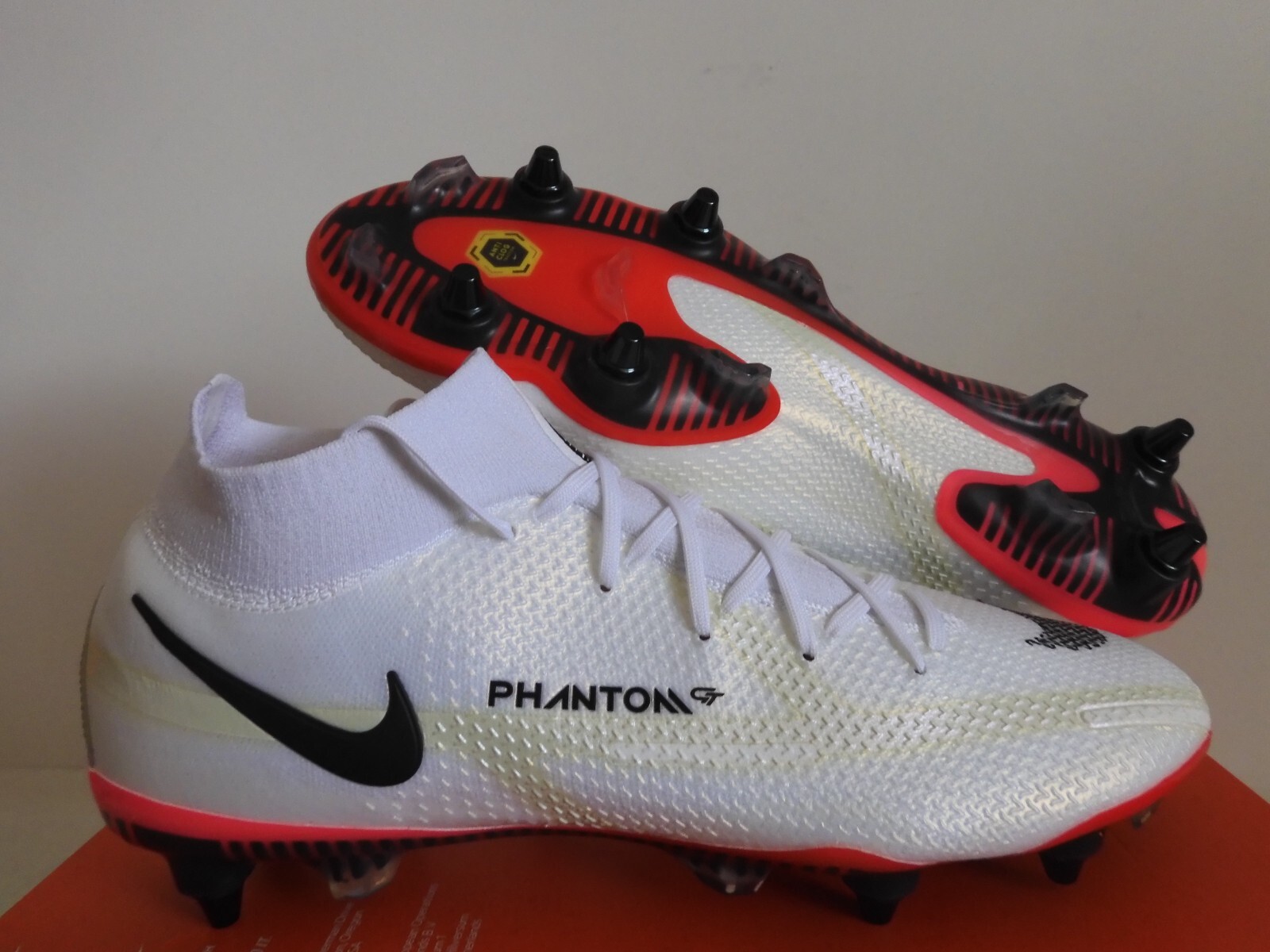 シューズ NIKE phantomGT acc image-removebg-preview_-_2021-