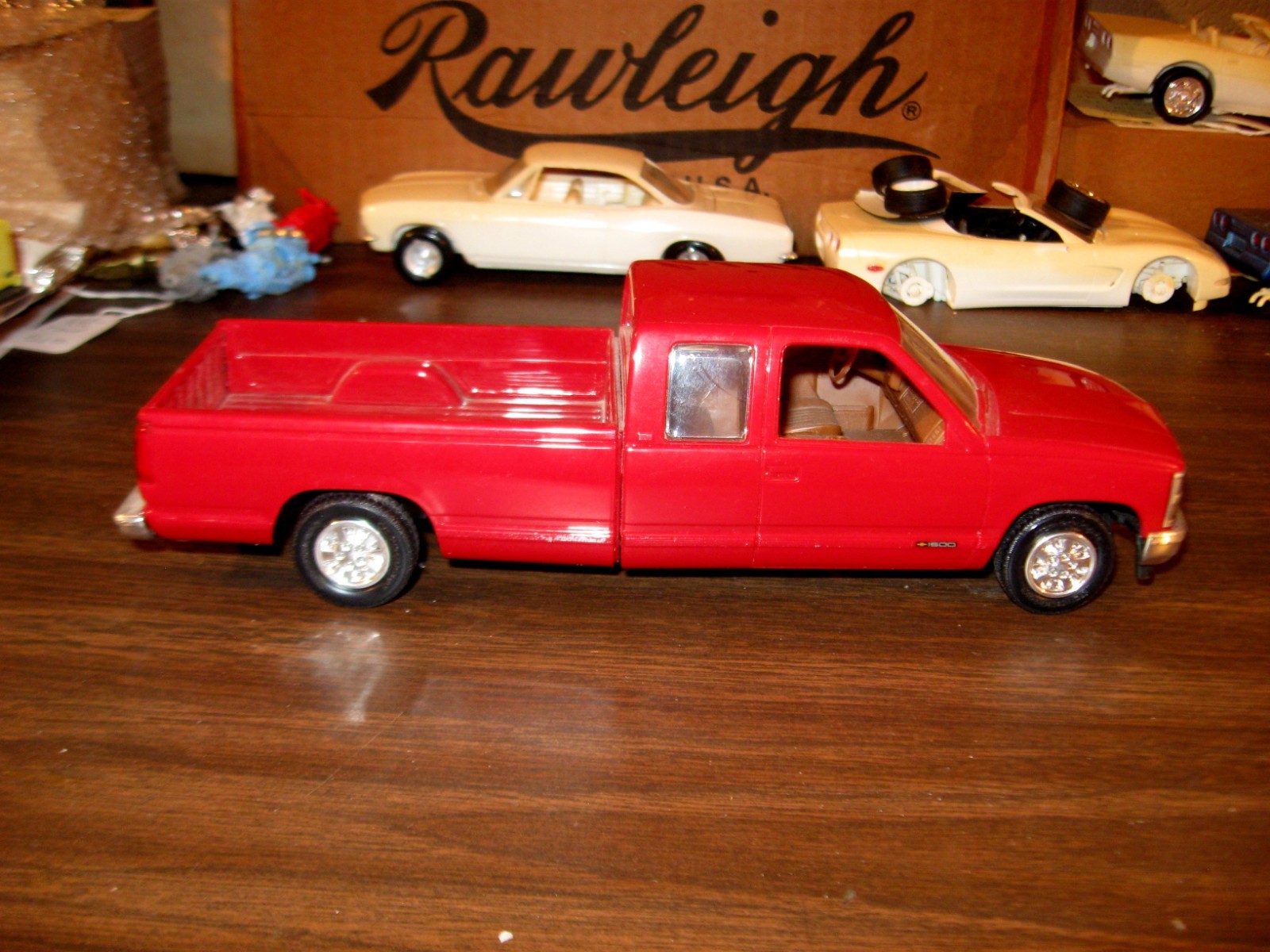1993 Chevrolet C-1500 ext. cab 1/25 scale dealer promo model (978)-To