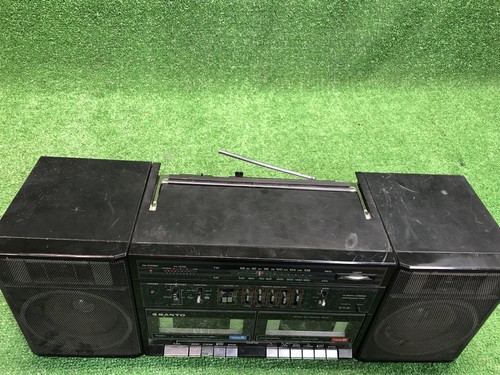 VTG Sanyo C35 Japan boombox ghettoblaster cassette radio Wow Input Jack Rare