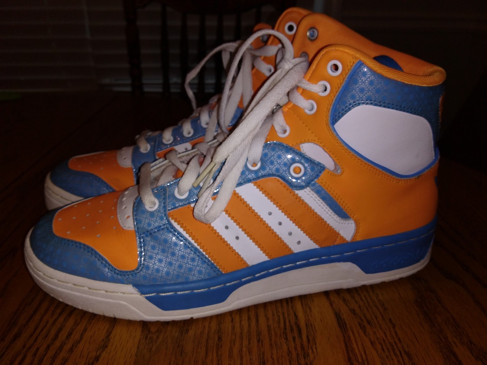 Adidas Basketball Shoe Size 10