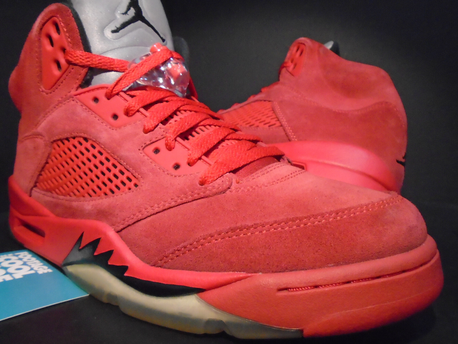 NIKE AIR JORDAN V 5 RETRO FLIGHT SUIT SUEDE UNIVERSITY RED NIKE AIR JORDAN V 5 RETRO FLIGHT SUIT SUEDE UNIVERSITY RED
