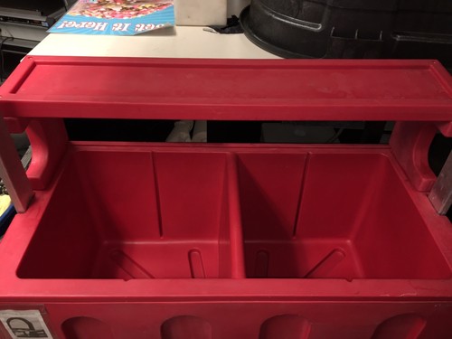 Cambro Budweiser **Light Up**  Rolling Vending Cart - 2 Large Wells - Very Nice