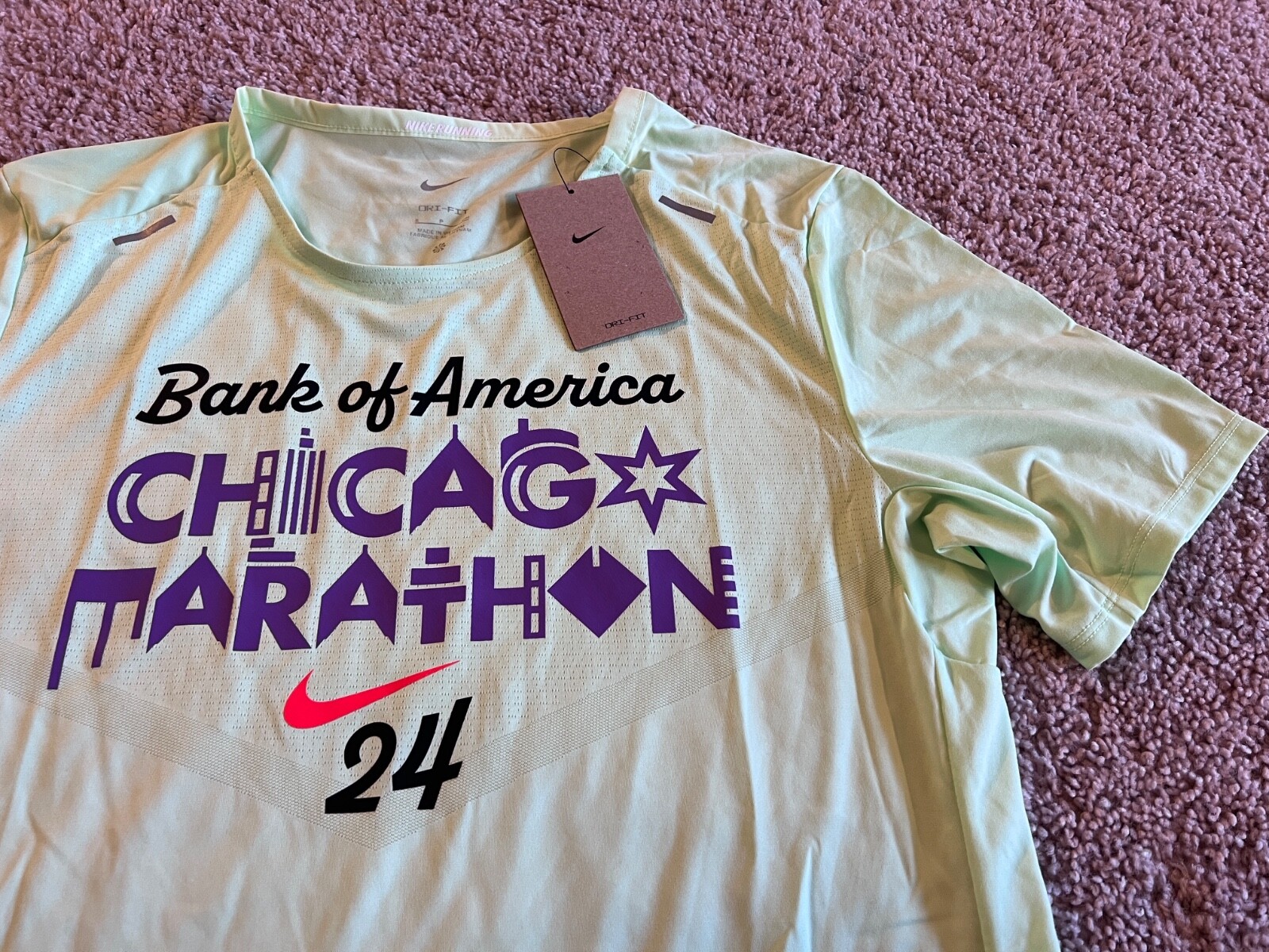 Nike Dri Fit volt purple Chicago Marathon Bank America 2024