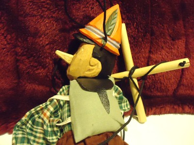VINTAGE PINOCHIO WOODEN HANDCARVED & H. PAINTED PUPPET/ MARIONETTE-WITH CLOTHES