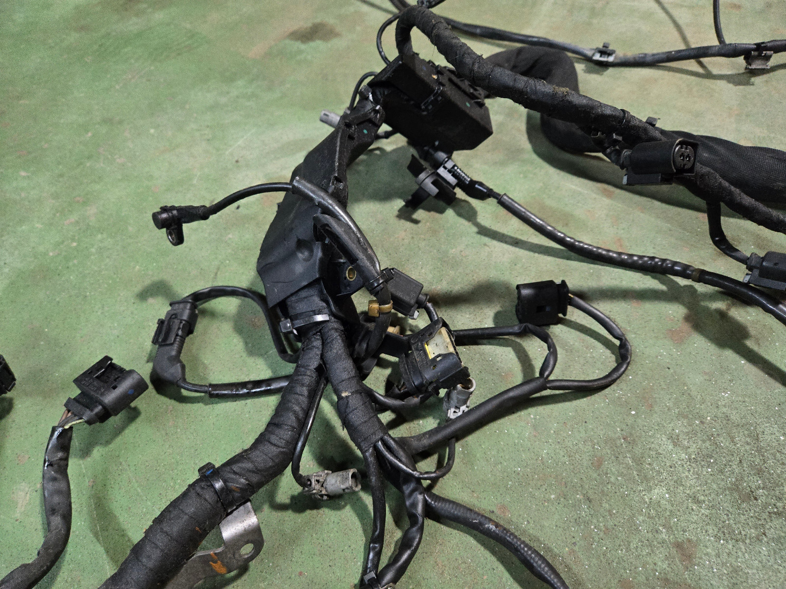 A6511509256 MERCEDES ENGINE WIRING HARNESS 1 BROKEN CONNECTOR - Picture 10 of 17