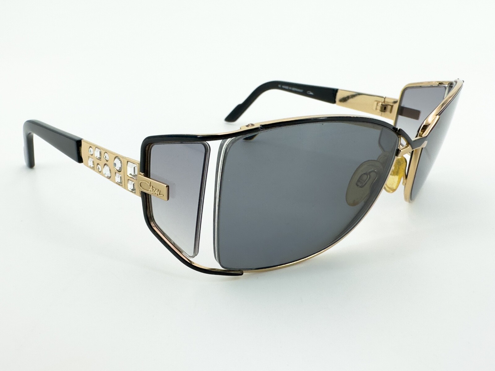 CAZAL MODEL 946/1 COLOR 431 62□15 135 CAZAL MODEL 946/1 COLOR 431 62□15 135 - メルカリ