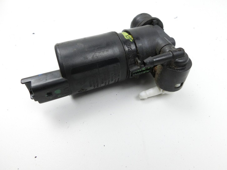 Dacia Duster II HM 18-21 Waschwasserpumpe Wischwasserpumpe Waschpumpe Vorne Dacia Duster II HM 18-21 05.07.2019... Vorschau 2