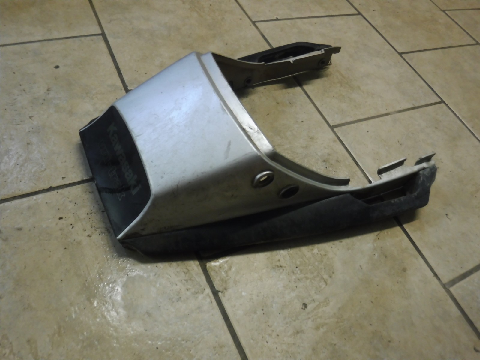 83 84 ZX750 Kawasaki Rear Tail Seat Cover Cowl Fairing 14025