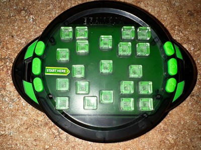 Brainbolt Educational Insights Brain Teaser Memory Game Handheld Car Game