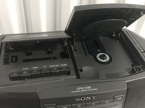 Sony CFD-V25 Boom Box CD Radio Cassette Recorder Mega Bass - Nice Unit!