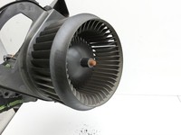 Mercedes W176 A200 12-15 Gebläsemotor Lüftermotor Heizungsgebläse Mercedes W176 A200 12-15 05.11.2012 A2469064200... Vorschau 5