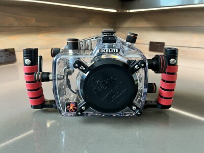 Ikelite 6871.02 housing for Canon 5D Mark II - NIB with handles