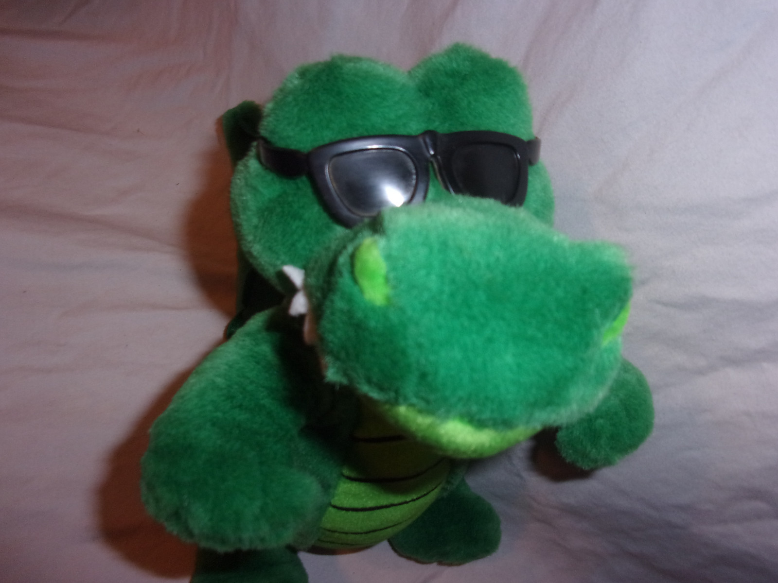 D.P. Inc Cool Shade Alligator 12