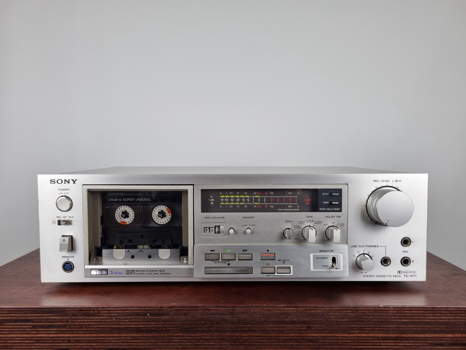 SONY CLOSED LOOP DUAL CAPSTAN テープレコーダー カセットデッキ】クローズドループ・デュアルキャプスタンとは