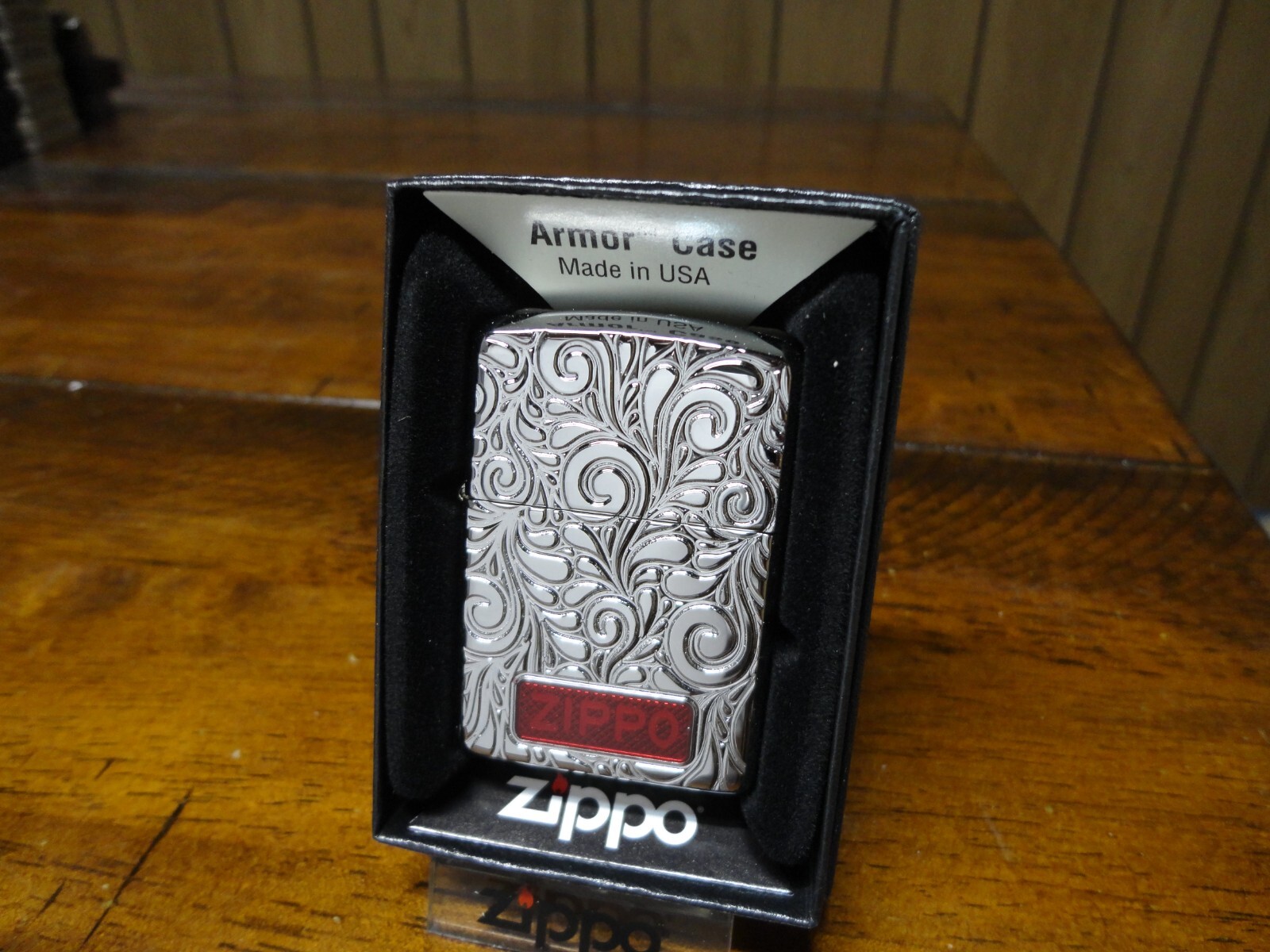 ZIPPO RED EPOXY SWIRL SCROLL ARMOR ZIPPO LIGHTER MINT IN BOX