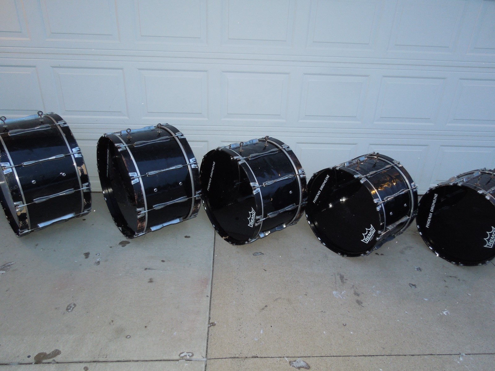 Pearl marching bass drums line 20-22-24-26-28