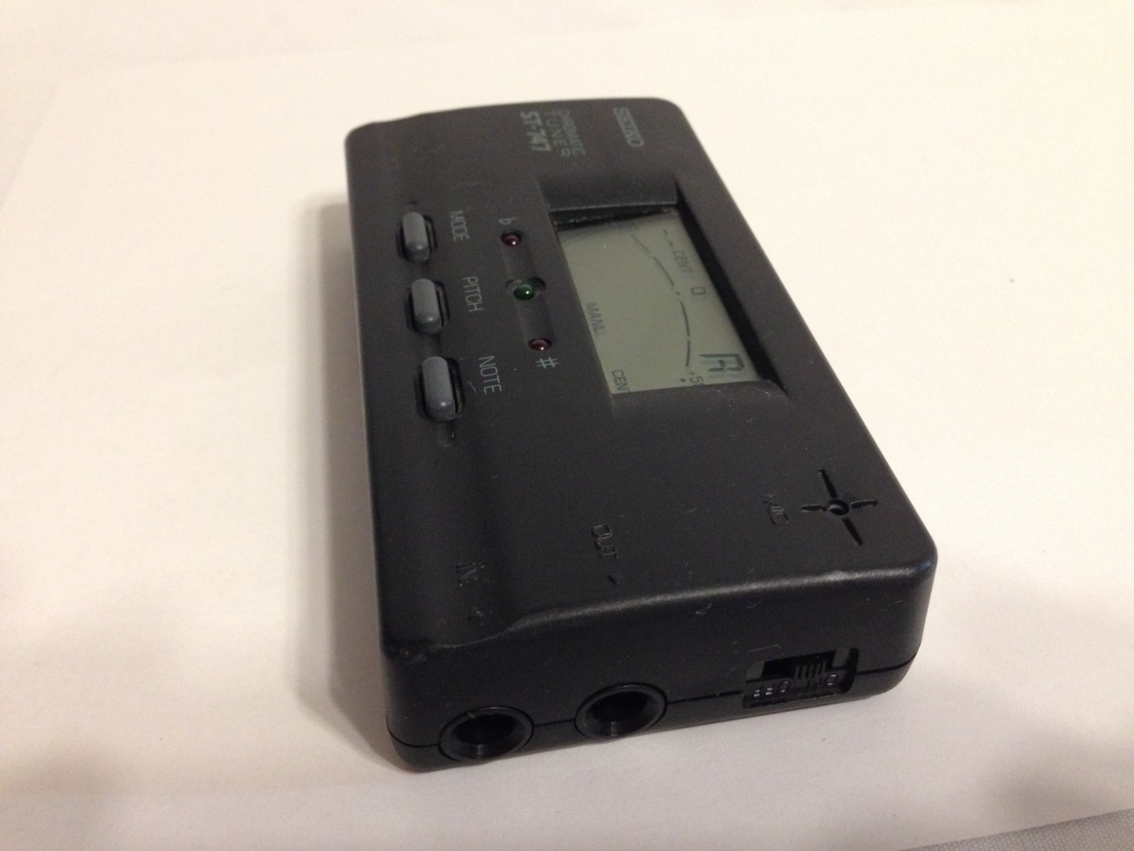 SEIKO Chromatic Music Digital Cent Indicator Tuner ST-747