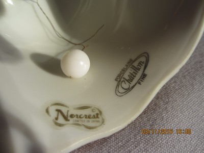 COLLECTIBLE VINTAGE NORCREST FINE PORCELAIN ANNIVERSARY BELL MADE IN JAPAN