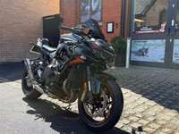 2025/75 Reg Kawasaki ZH2 naked Supercharged motorcycle only 1105 miles 