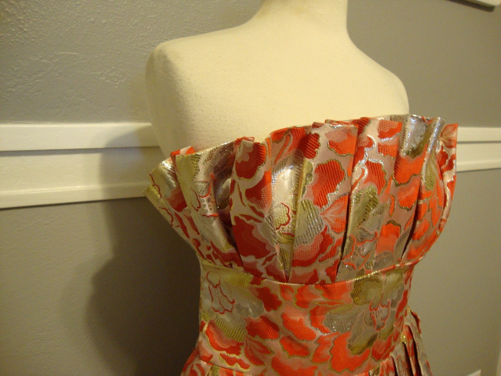 Cinderella Divine Strapless Dress, Flared Pleated Skirt, Pleated Neckline Size L