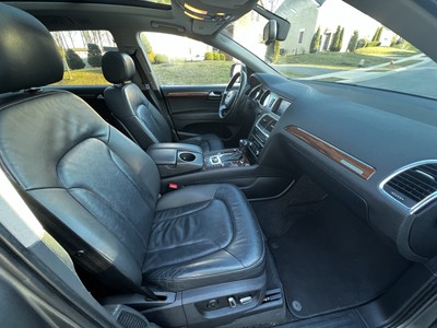 image 3 of interior