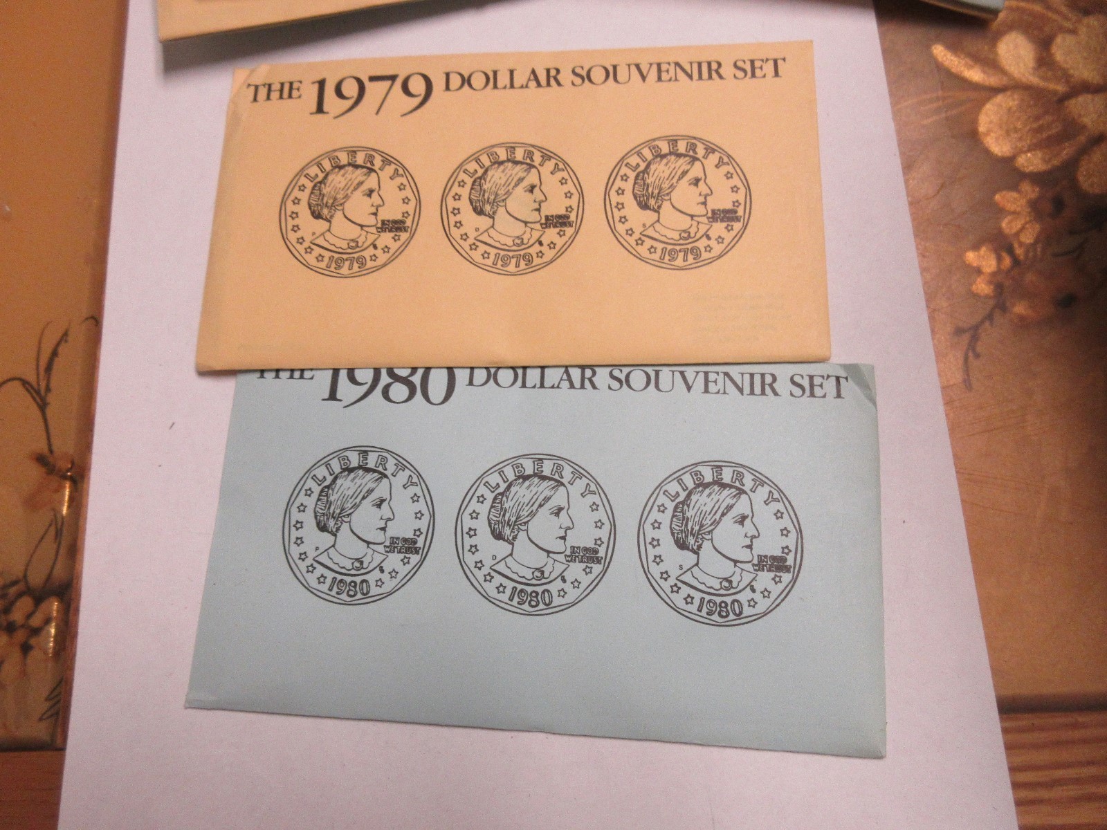 1979-1980 Susan B. Anthony Souvenir Set , 3 & 3 (6 Coins) , Lot of 5 Sets