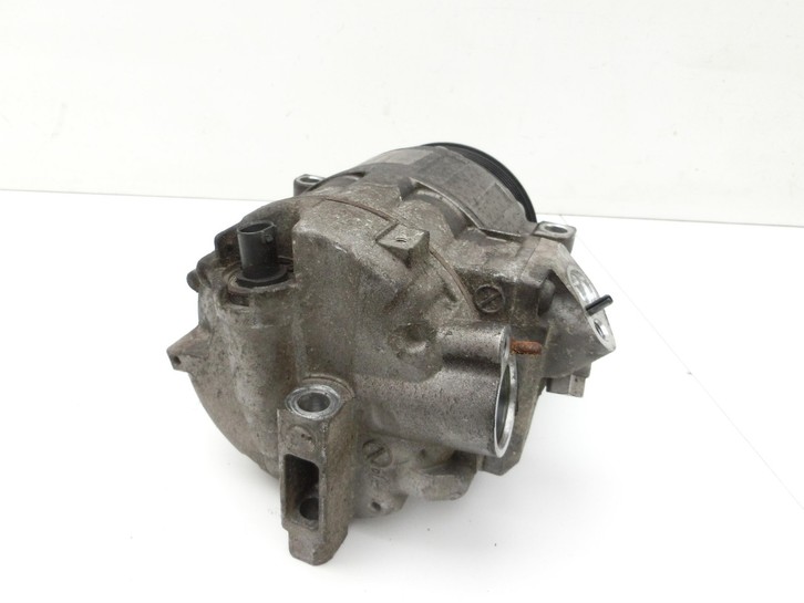 Mercedes A207 E250 10-13 CGI 1,8 150KW Klimakompressor Kompressor Klimaanlage Valeo Mercedes A207 E250 10-13... Vorschau 6