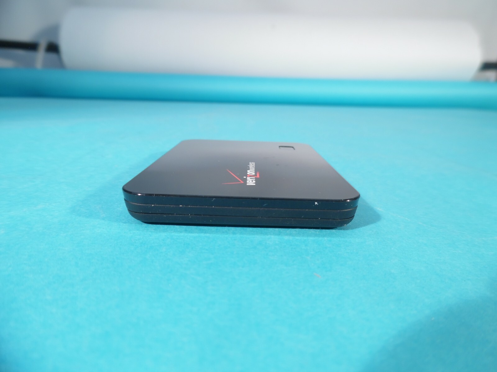 Verizon Wireless MiFi 2200 Intelligent Mobile Hotspot Modem