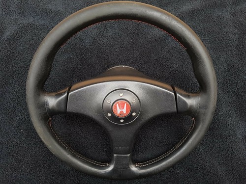 DC2 HONDAインテグラtypeR　純正MOMO社製ステアリング ホンダ インテグラ タイプR DC2 純正 MOMO レザー ステアリング