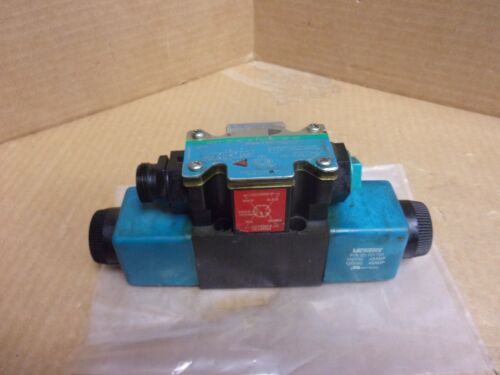 Vickers DG4V-3S-6C-M-FPA5WL-B5-60 Directional Control Valve, Used