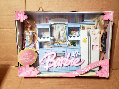 Barbie Play All Day Kitchen Gift Set w Extra Doll 2005 Mattel New Open Box
