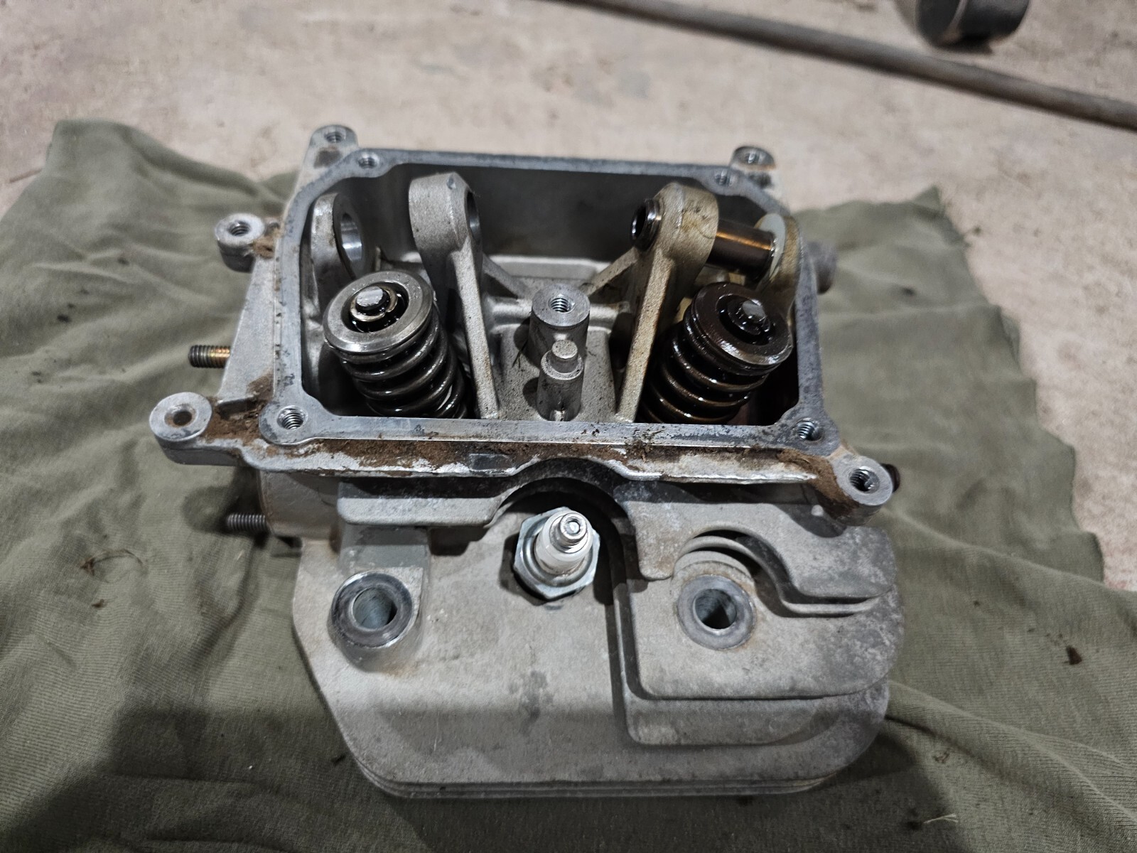Kubota ZG327 ZG227 KGZ770 Cylinder Head Left EG37103054 With