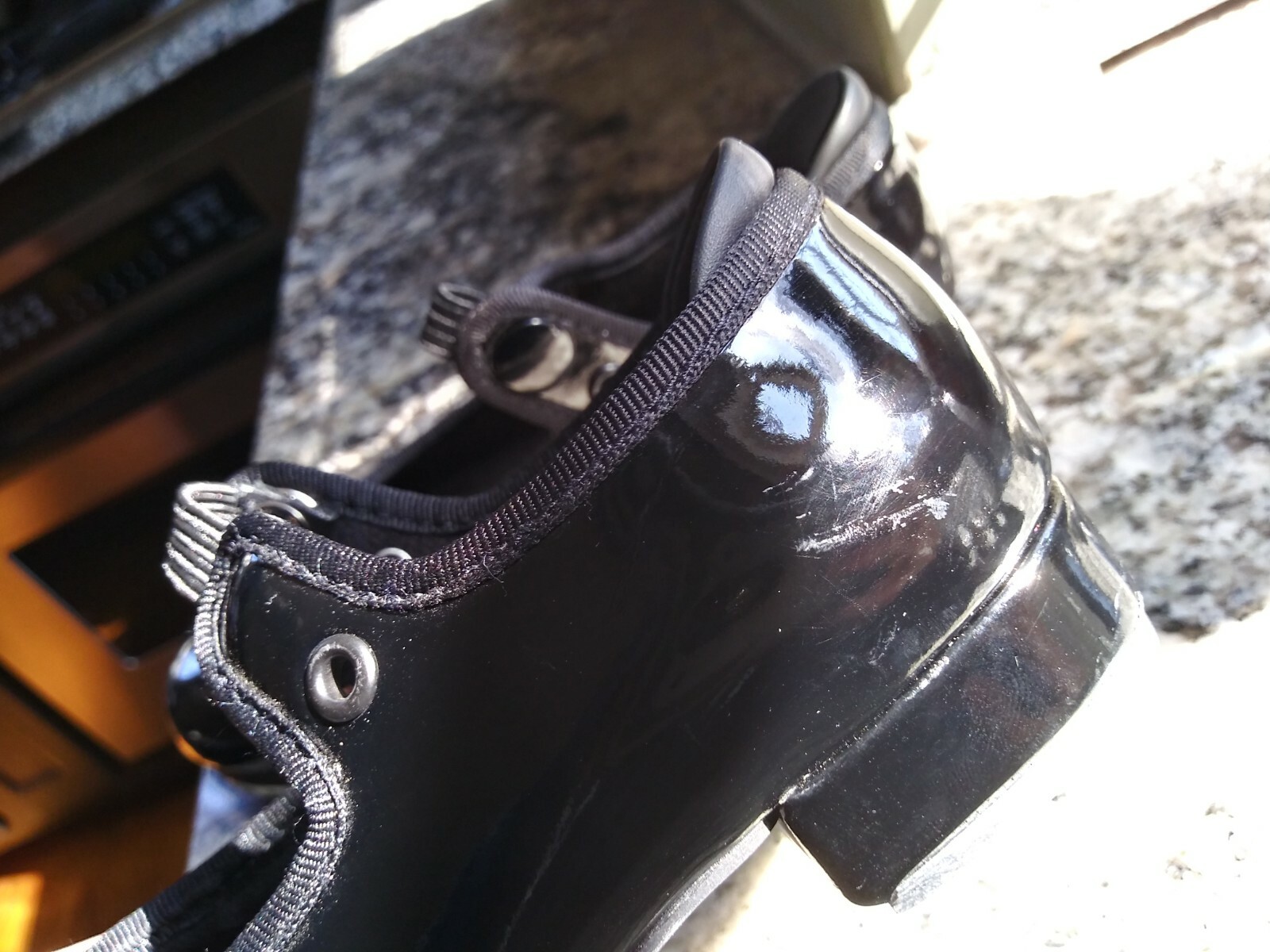 Girls Toddler Size 9.5 M Bloch Black Patent Elastic Closure Tap Shoes