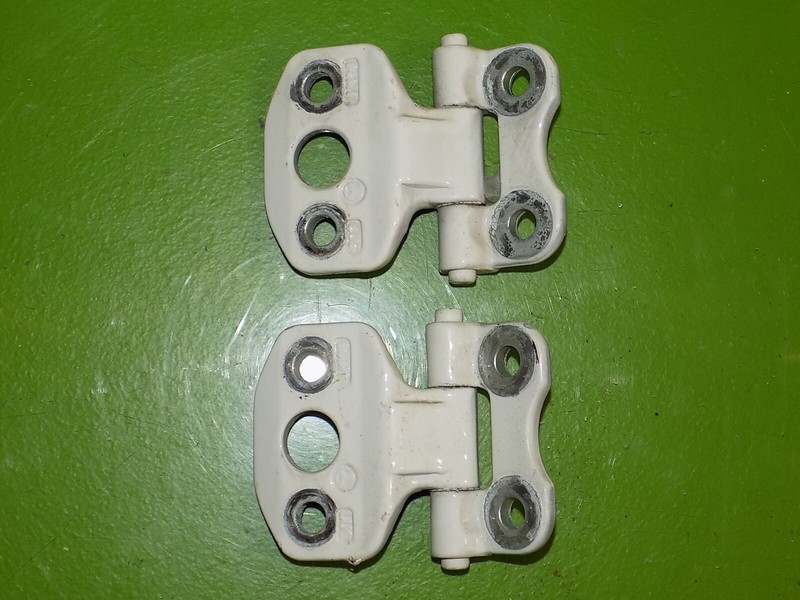 94-97 Mercedes C220 OEM W202 passenger right front door hinges hangers mounts