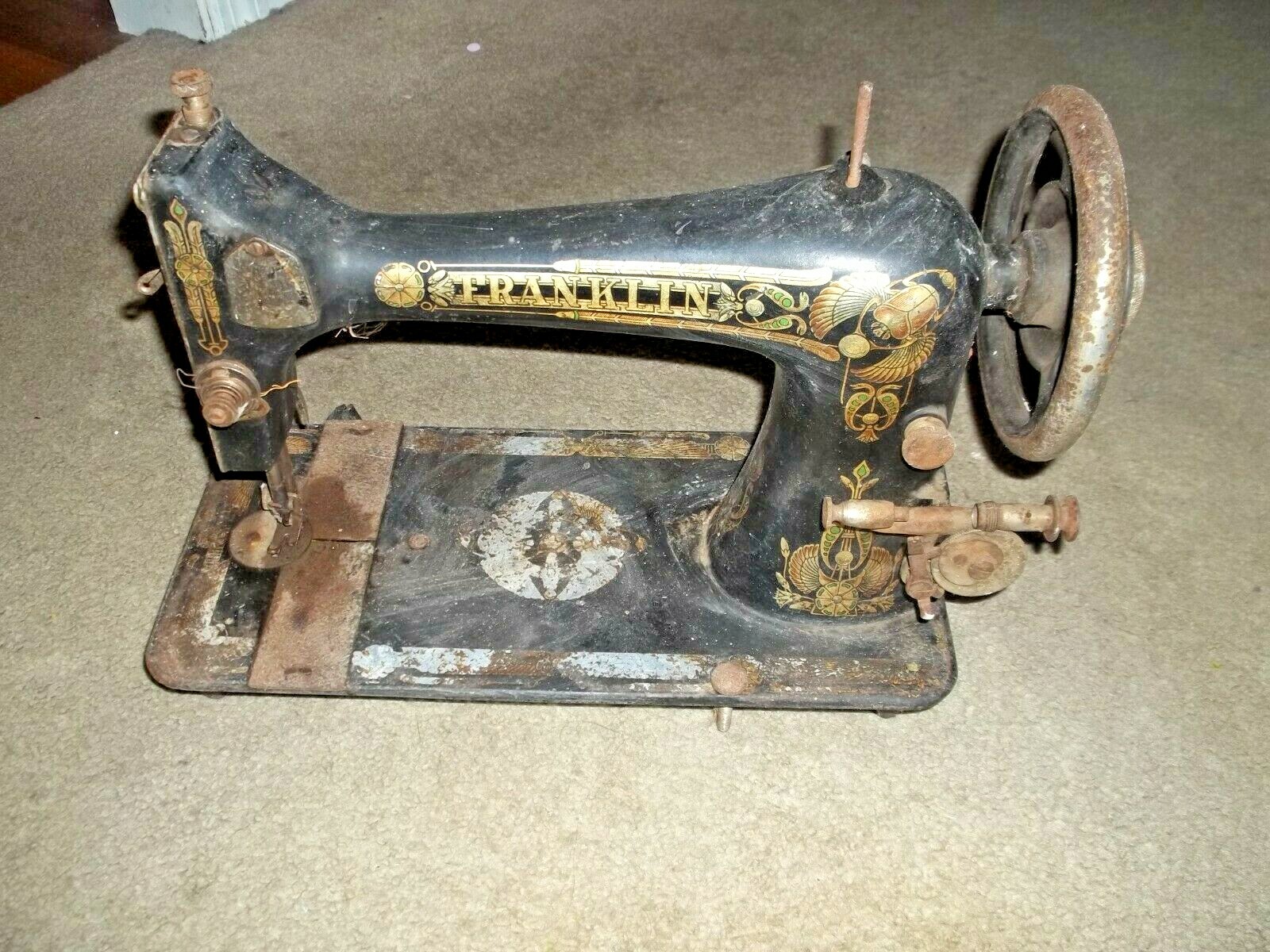 ✝️40'sVintageFabricReconstructedApron✝️ Antique Singer Manufacturing Co. Model 128 Sewing Machine