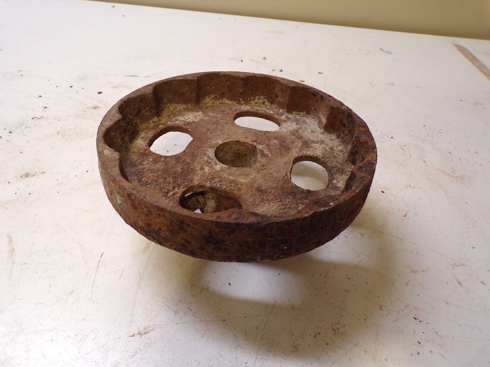 Old Cast Iron Hub 7&1/4 dia.   arbor-base for steampunk deco