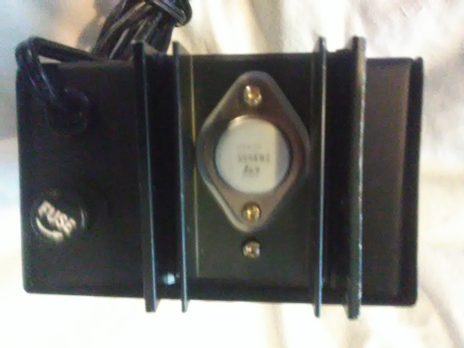 Pyramid Phase III Regulated Power Supply 13.8 Volts 4 AMP