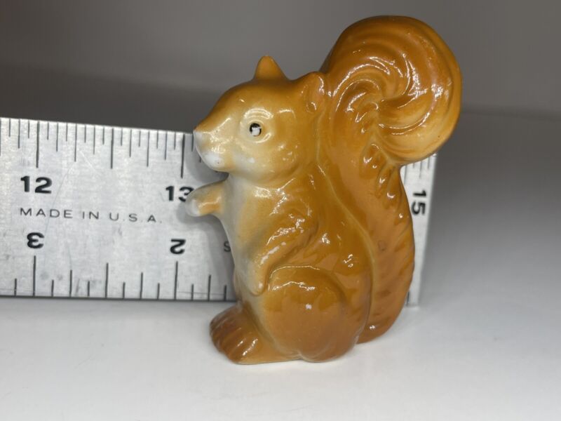 Vintage Japan “01”  Tan Brown Squirrel Figurine Bush Tail Adorable Woodland