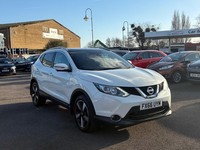 2016 Nissan Qashqai 1.2 DiG-T N-Connecta 5dr ++ PANROOF / NAV / CAMERA / ULEZ / 
