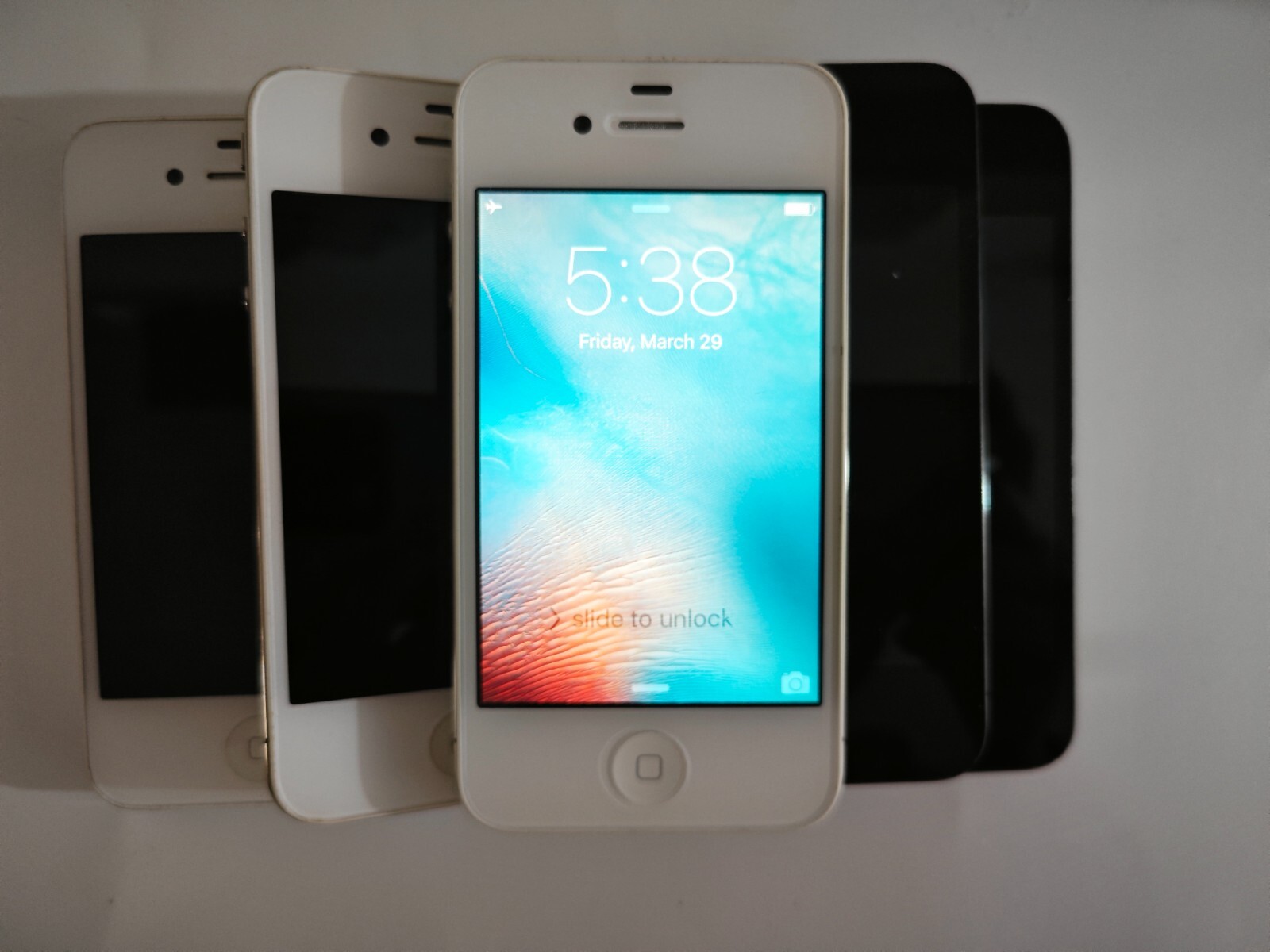【美品】 iPhone 4s 16GB ホワイト（au）iOS 5.1.1 Apple iPhone 4s - 16 GB - White (Unlocked) for sale online