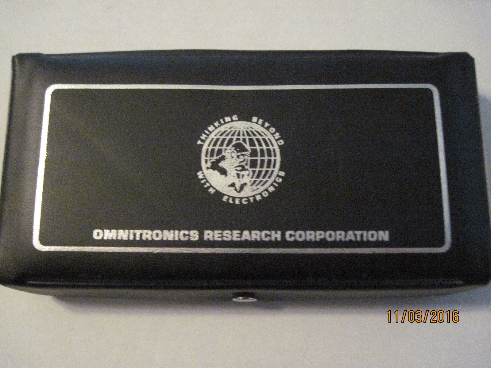 OMNITRONICS PERSONAL SECURITY ALARM LIGHT & SOUND IN CASE WITH  INSTRUCTION BOOK