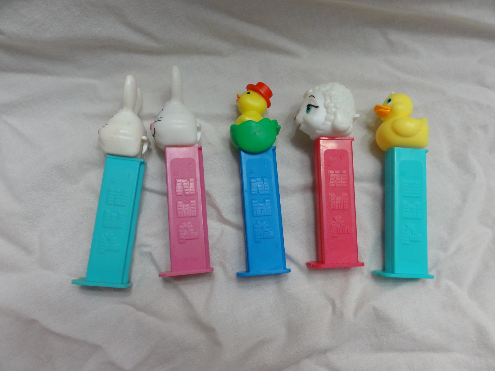 Easter Pez Lot 5 Bunny Rabbit Issue E x 2 Chick W/ Hat E Green Egg LAMB C DUCK