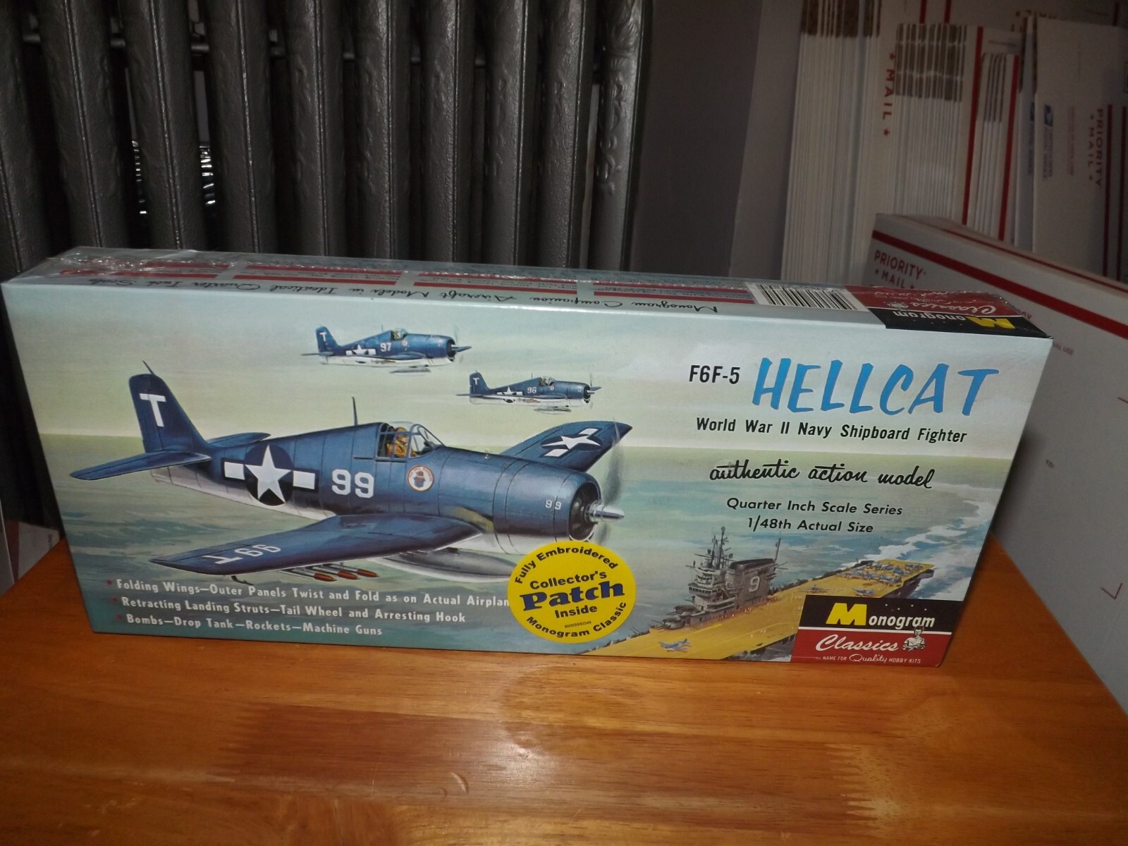 モノグラム　1/48　F6F-5 ヘルキャット F6F-5 HELLCAT WWII NAVY SHIPBOARD FIGHTER 1:48 MONOGRAM